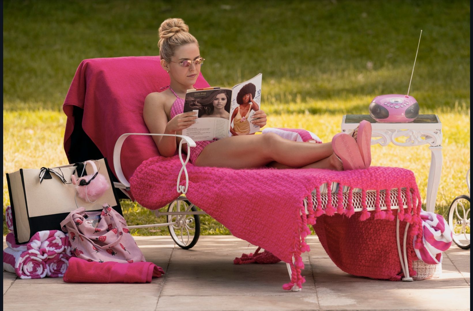 Tampilan Perdana Serial Elle dari Prime Video, Prekuel Legally Blonde Bernuansa Nostalgia 90-an