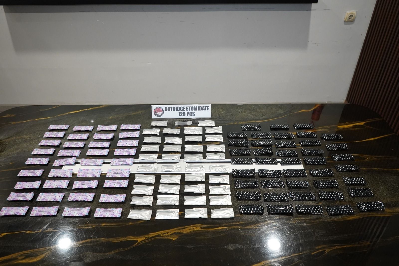 Polda Metro Bongkar Kasus Vape Etomidate di Cengkareng, 120 Pcs Cartridge Disita