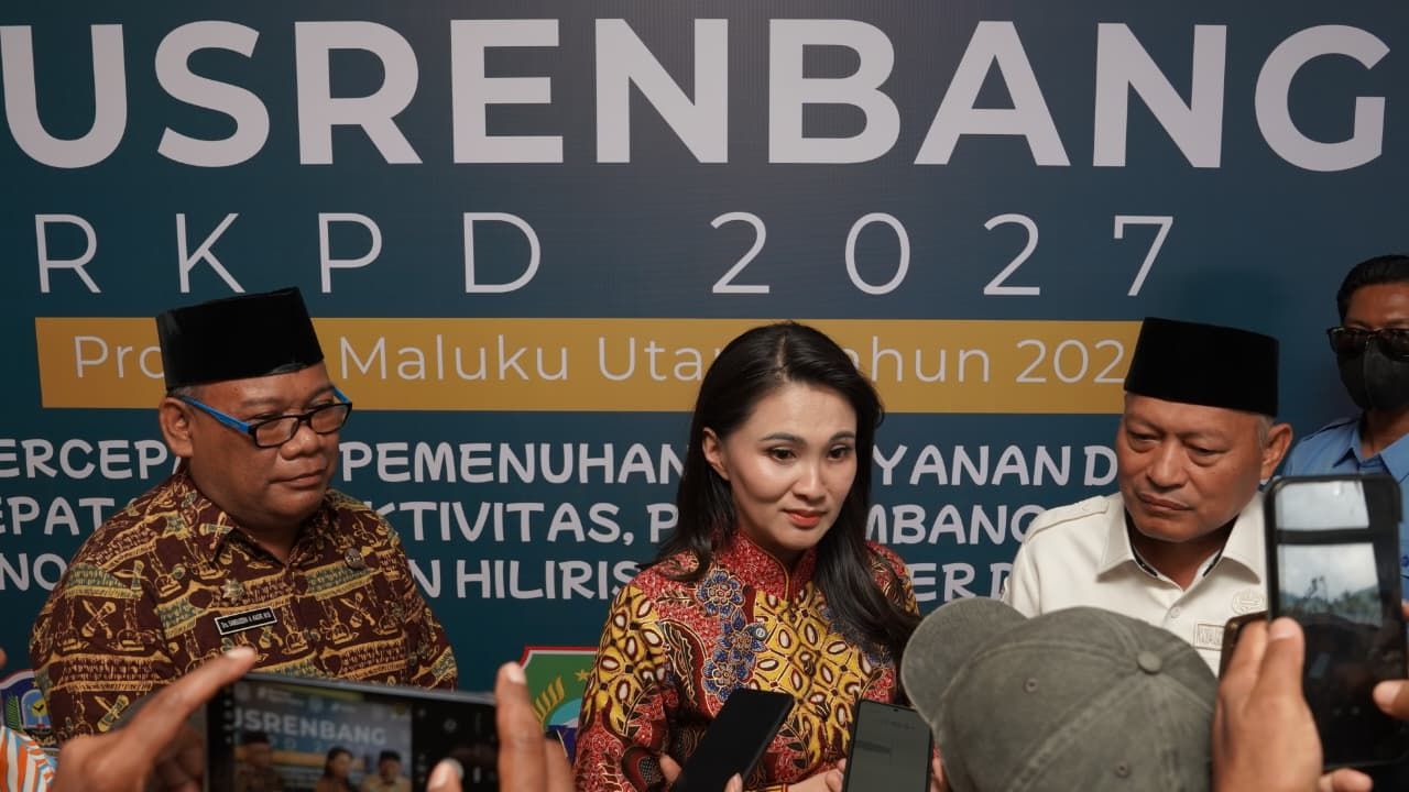 Gubernur Sherly: Jangan Biarkan Rakyat Miskin karena Jalan Putus