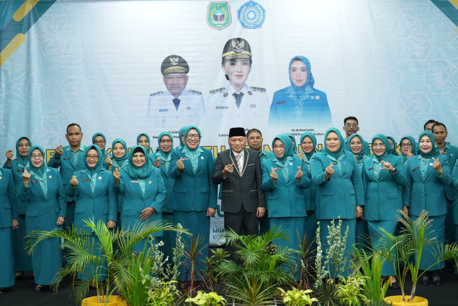 Wagub Sarbin Lantik Pengurus TP PKK Malut 2025-2030, Tekankan Peran Strategis Keluarga