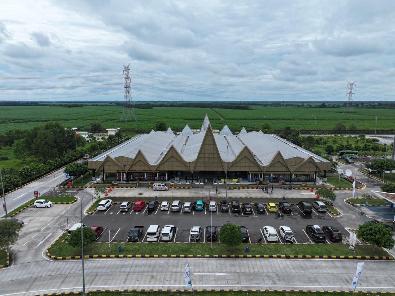 Jalan Tol Jadi Pertumbuhan Ekonomi Baru, 460 UMKM Hadir di Rest Area JTTS