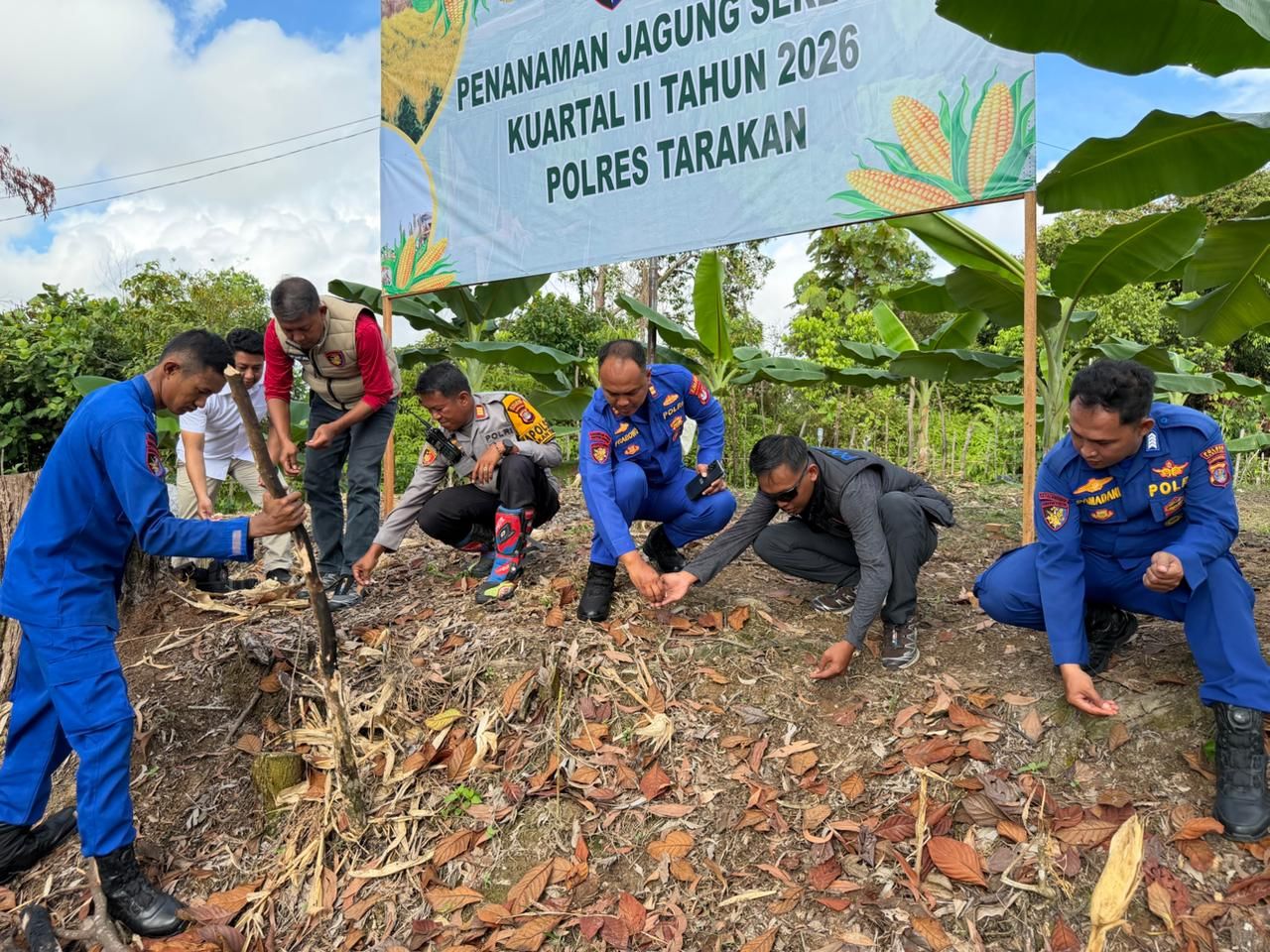 Tanam Jagung Bersama Warga, Polres Tarakan Perkuat Ketahanan Pangan Lokal
