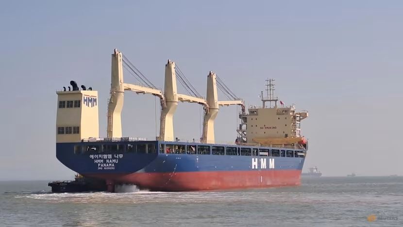 Kapal Korea Selatan di Selat Hormuz Diduga Dihantam Benda Misterius