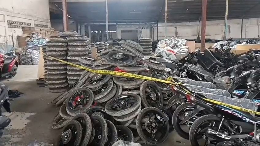 Sederet Fakta Gudang di Jaksel Berisi Ribuan Motor Dibongkar Polda Metro
