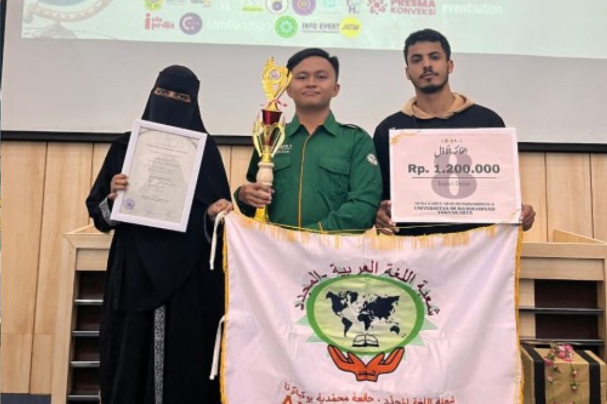 Mahasiswa UMY Juara 1 Debat Bahasa Arab Tingkat Internasional, Kalahkan Peserta dari 6 Negara