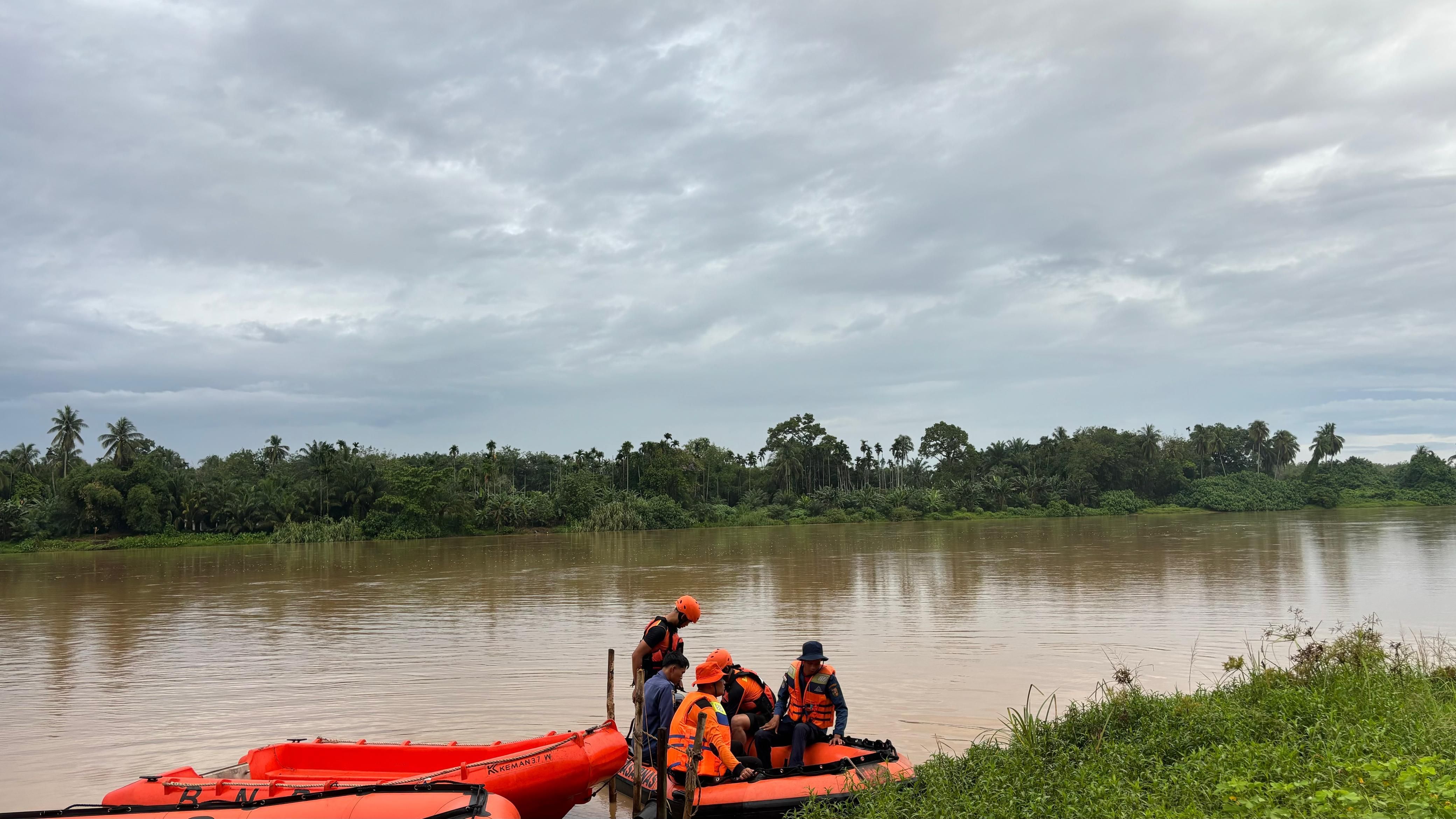 Arus Sungai Kuantan Sedang Naik, Pemuda di Pangean Tenggelam dan Ditemukan Tak Bernyawa