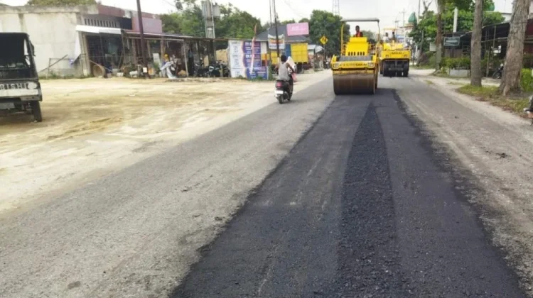 Katanya Kaya Minyak dan Sawit, Jalan di Riau Masih Tambal Sulam Setiap Tahun