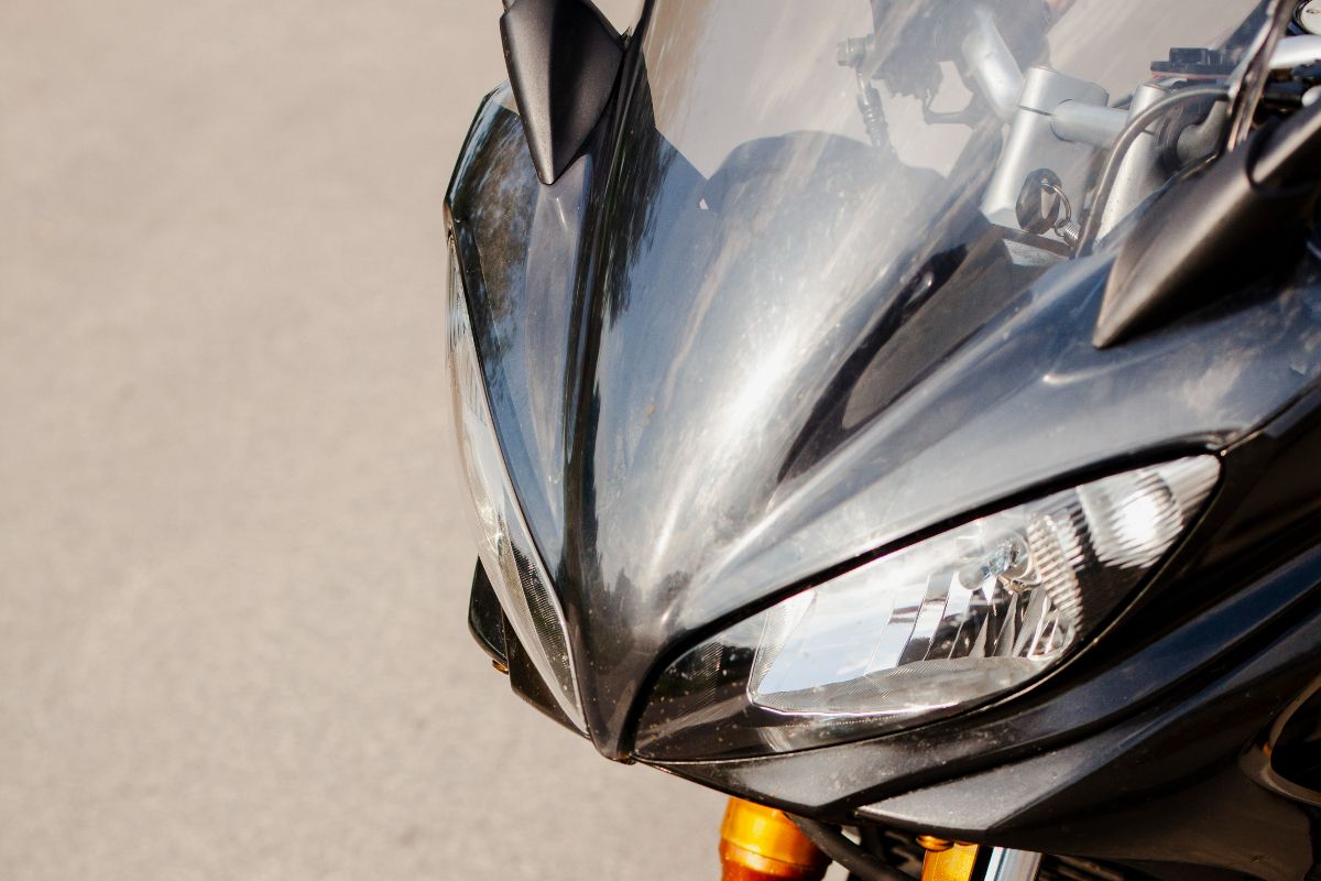 Ini Kelebihan dan Kekurangan Bahan Bodi Motor ABS Pada Motor