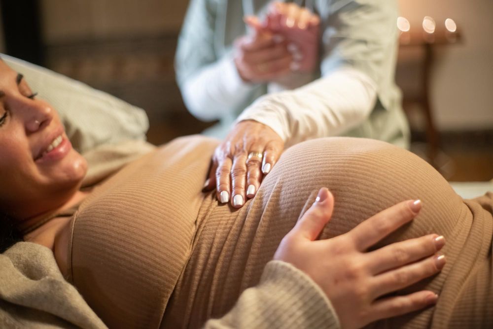 10 Tahapan Pembukaan Melahirkan Normal, Calon Ibu Wajib Tahu!