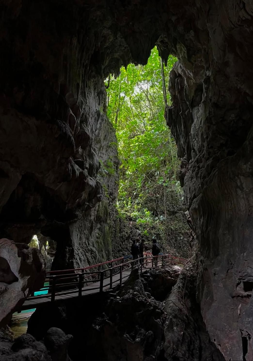 Pesona Goa Liang Tapah Tabalong: Keindahan Hidden Gem Geopark Meratus Kalsel