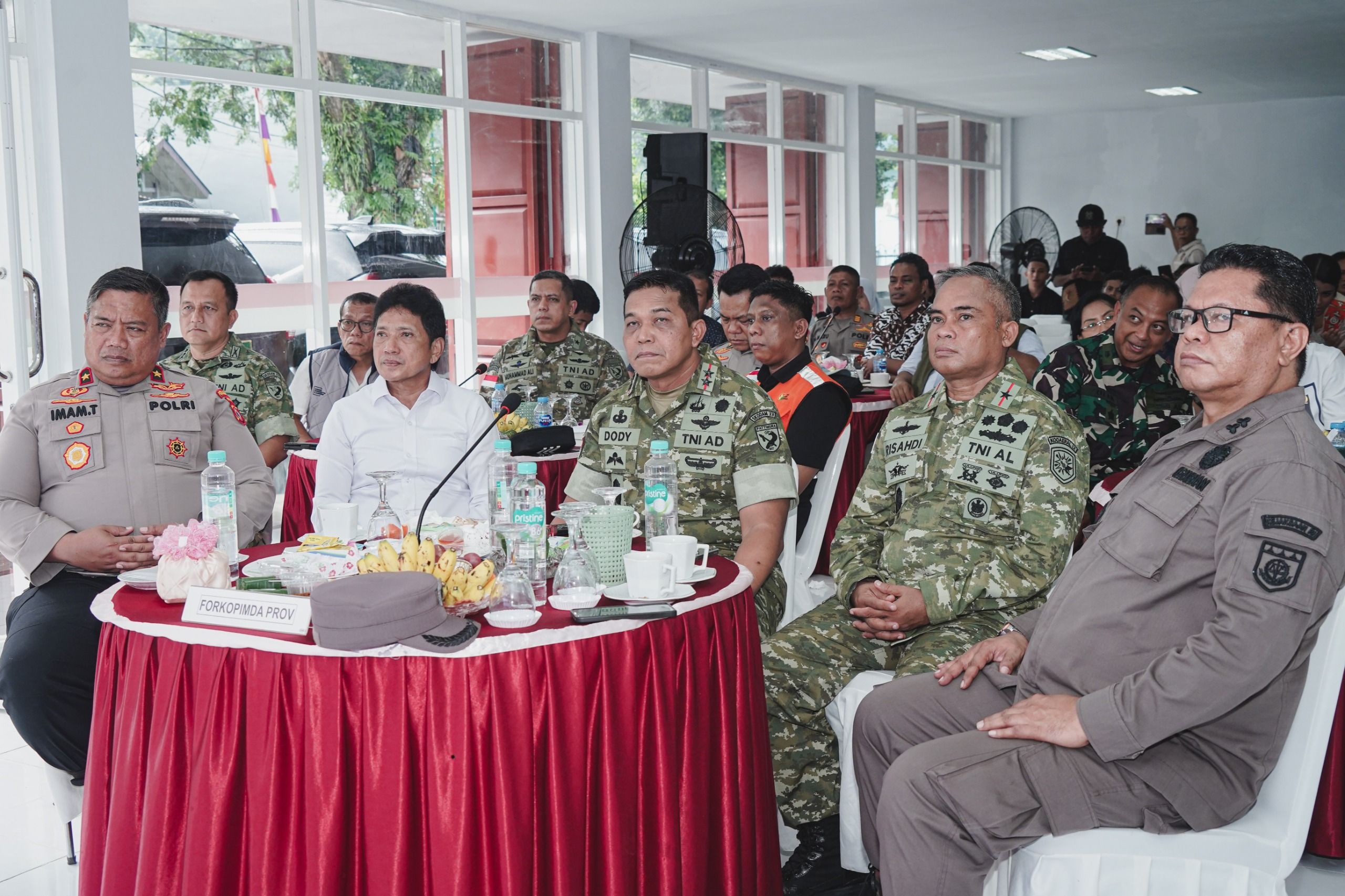 Pangdam Pattimura Ikut Vicon Peresmian 1.061 Koperasi Desa Merah Putih