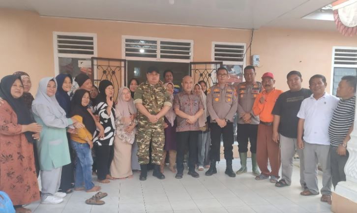 Polres Bungo Turun Tangan, Dampingi Penanganan Banjir dan Pastikan Bantuan Warga Tersalurkan