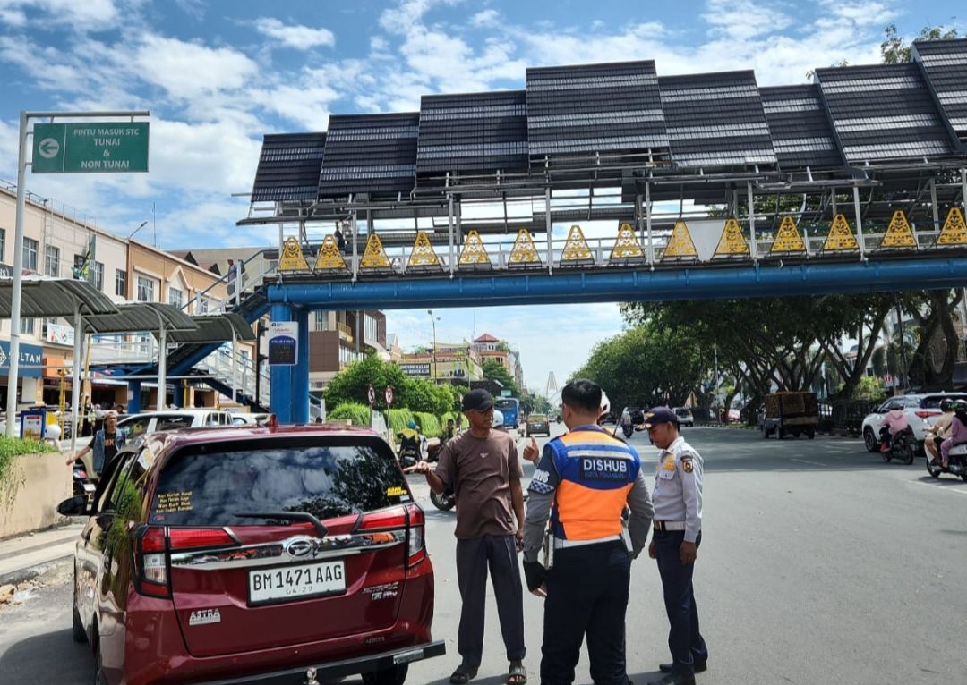 Dishub Pekanbaru Intensif Tertibkan Pak Ogah di Sejumlah U-Turn Jalan Kota