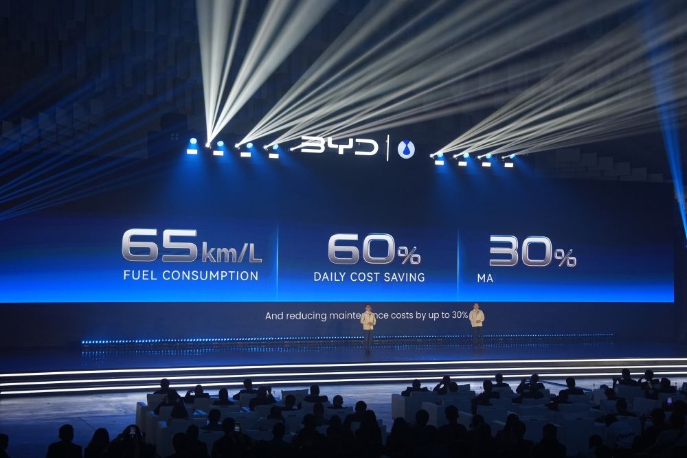 BYD M6 DM Jadi Pembuka Teknologi Hybrid Baru BYD, Bagaimana Cara Kerjanya?