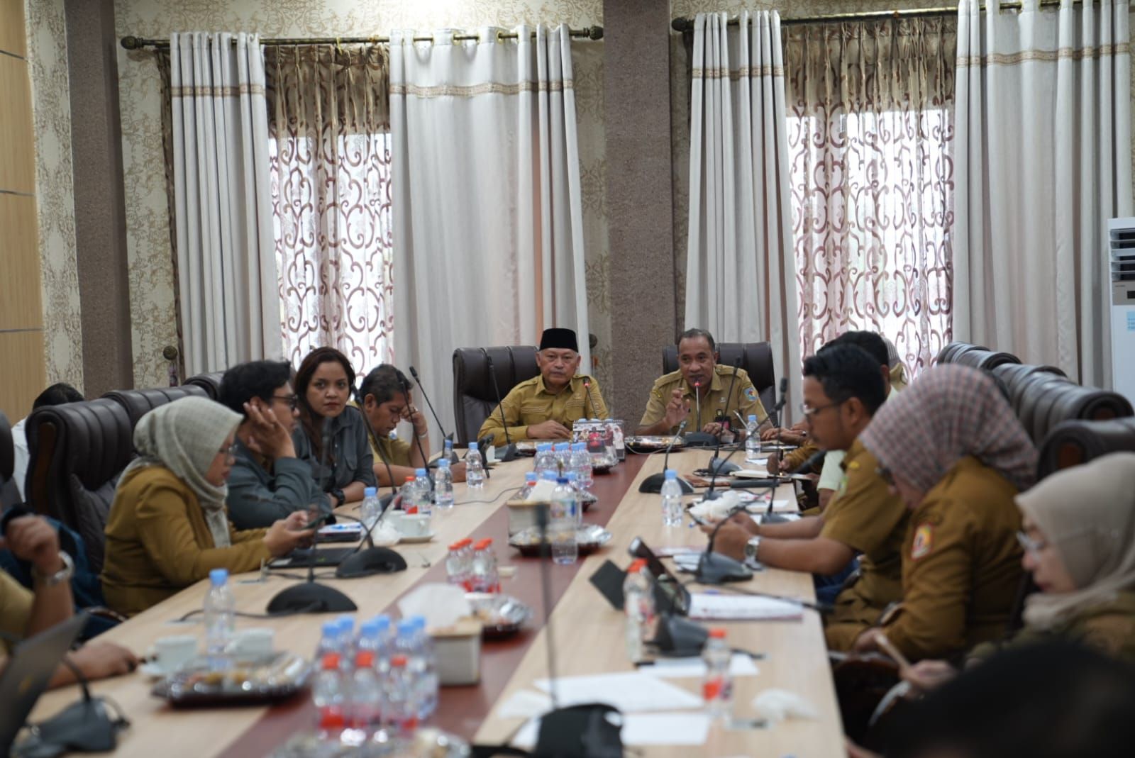 Pimpin Rakor Bersama Irjen Kemendagri, Wagub Malut Tekankan OPD Sajikan Data Valid dan Akurat