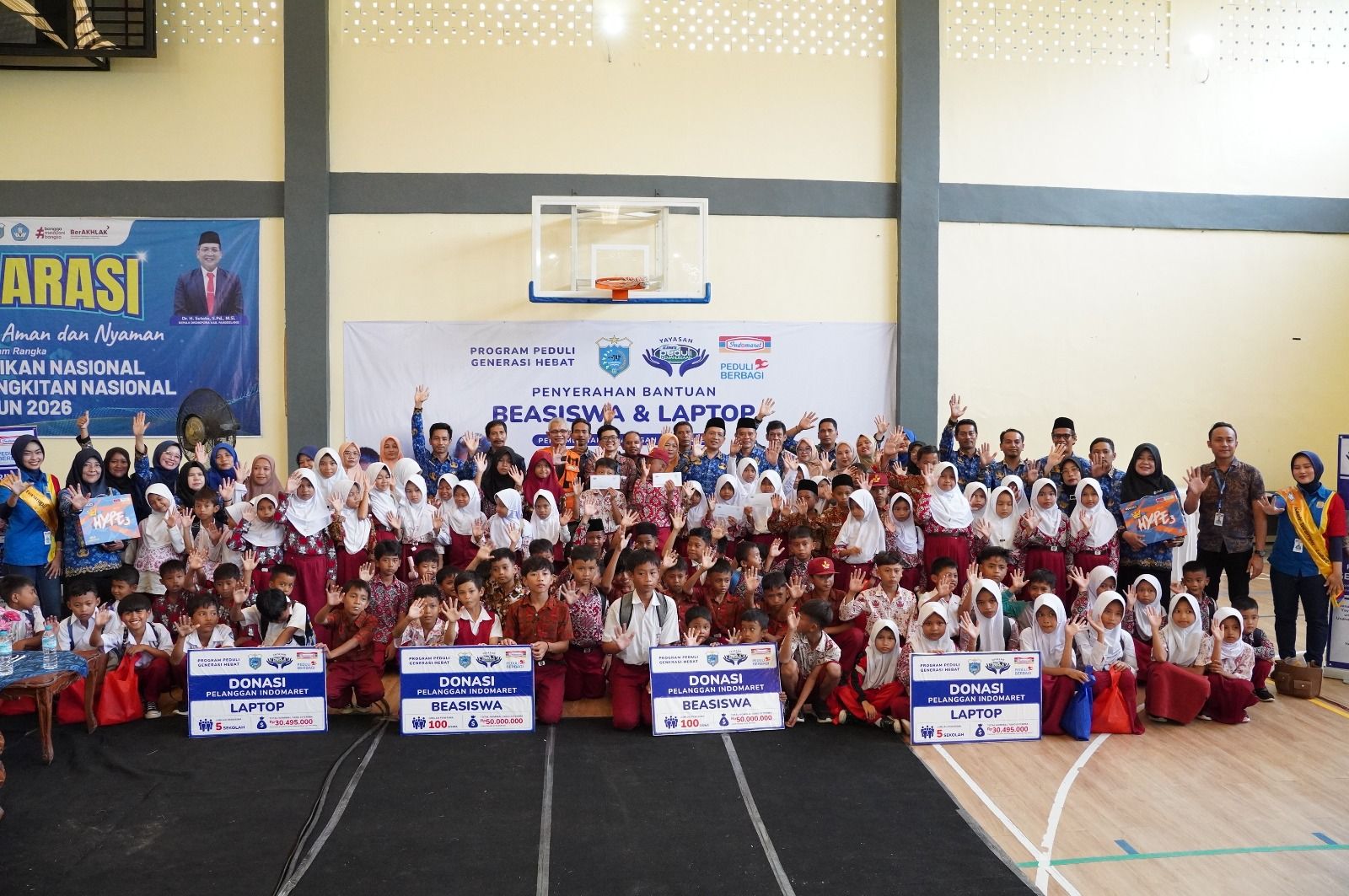 Yayasan Elshinta Peduli Kemanusiaan dan Indomaret Peduli Berbagi Salurkan Bantuan Rp 435.640.581 Di Kab.Pandeglang