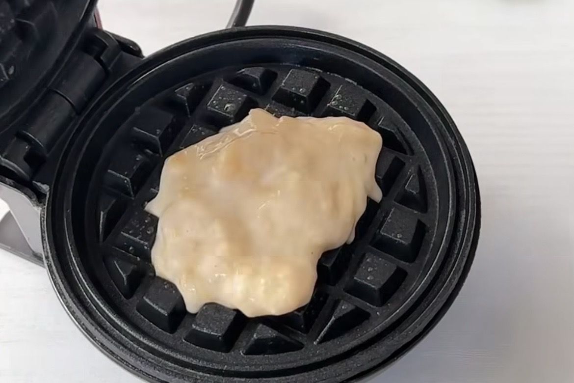 Resep Banana Mochi Waffle Super Lembut, Enaknya Mirip Jajanan Cafe Mahal