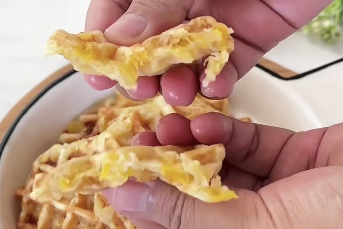 Resep Banana Mochi Waffle Super Lembut, Enaknya Mirip Jajanan Cafe Mahal