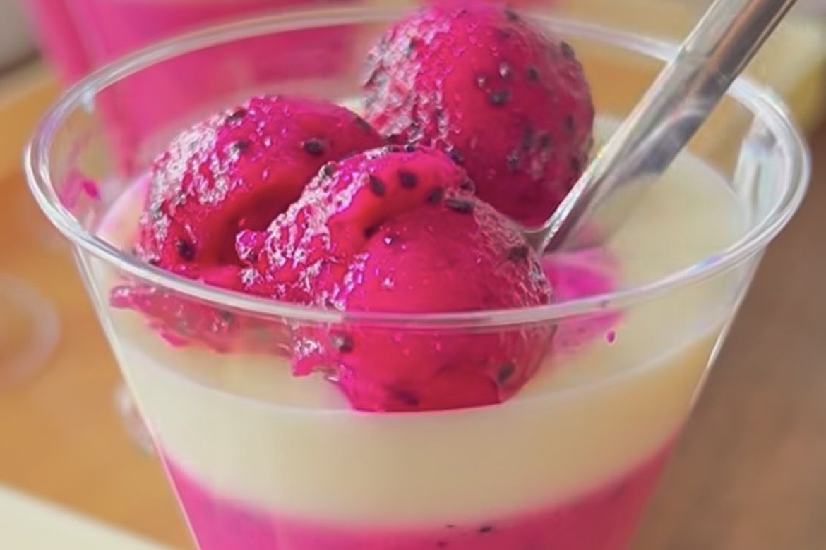 Resep Dragon Fruit Vanilla Pudding, Dessert Cantik yang Lembut dan Segar