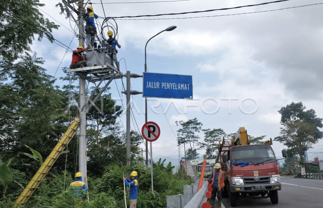 Kabel Trafo PLN Diduga Dicuri, Warga Panggung Waru Donomulyo Gelap Gulita Sejak Tengah Malam
