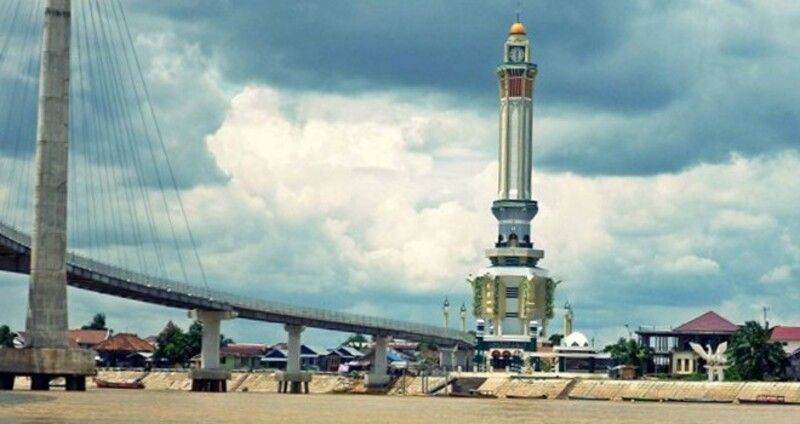 Panduan Wisata: Rekomendasi Spot Foto Terbaik di Landmark Kebanggaan Jambi