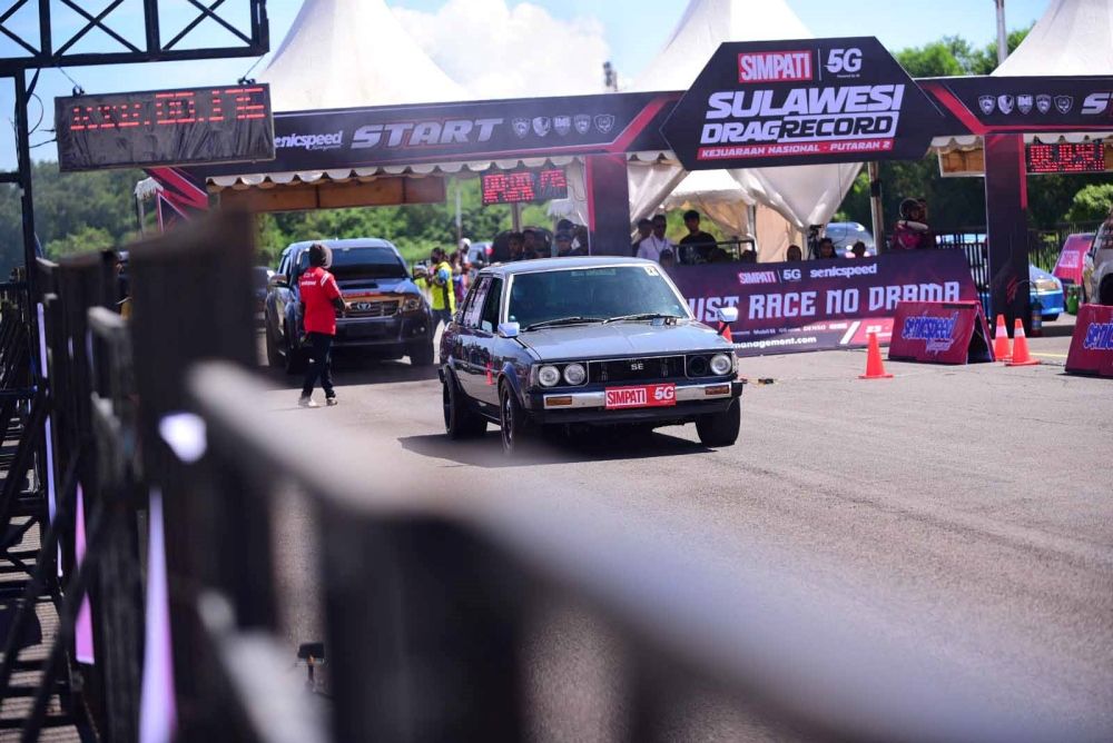 Drag Race Makassar Pecahkan Rekor dan Starter
