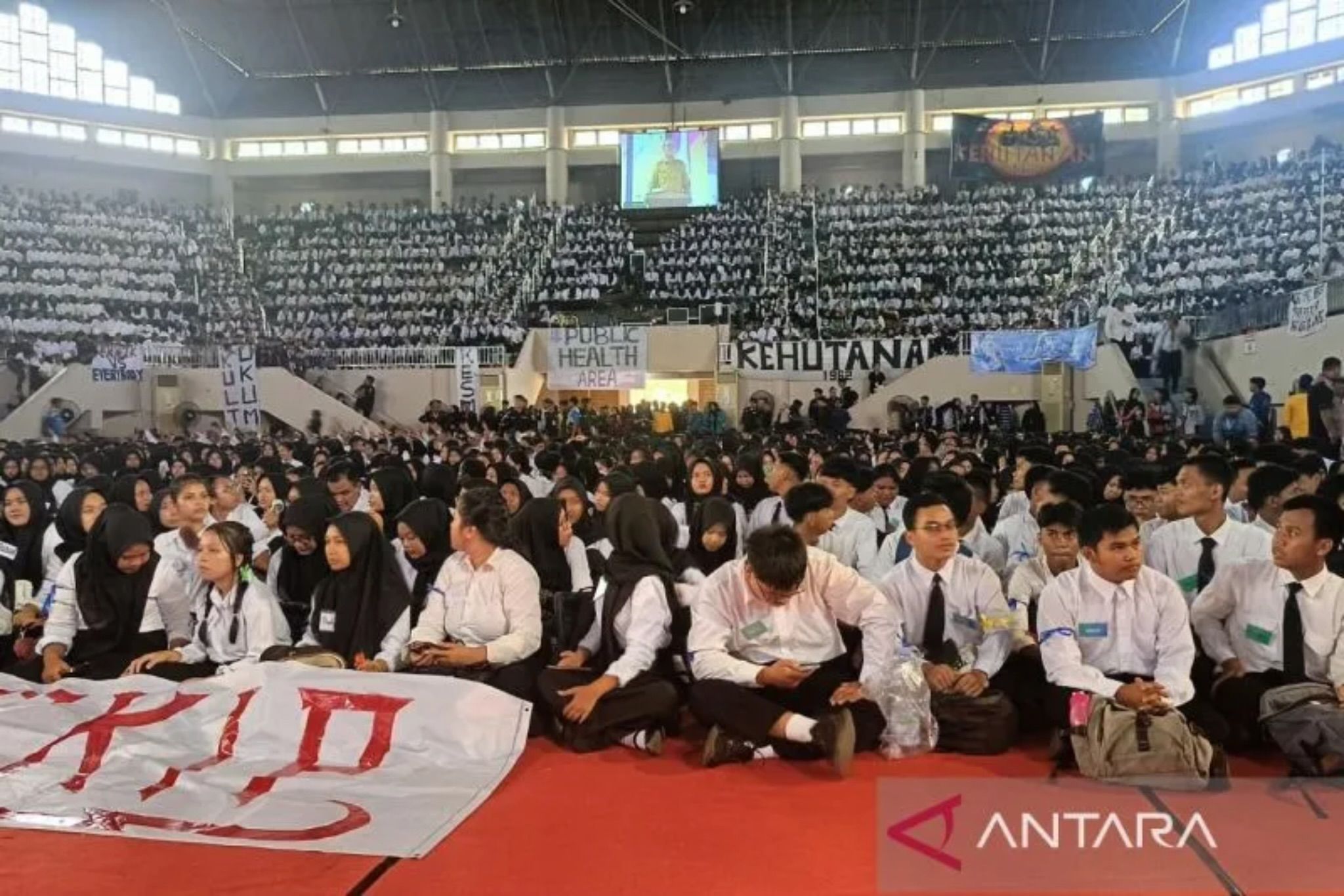 Gubernur Kaltim Minta 52 PTN dan PTS Segera Refund UKT Mahasiswa Penerima Gratispol