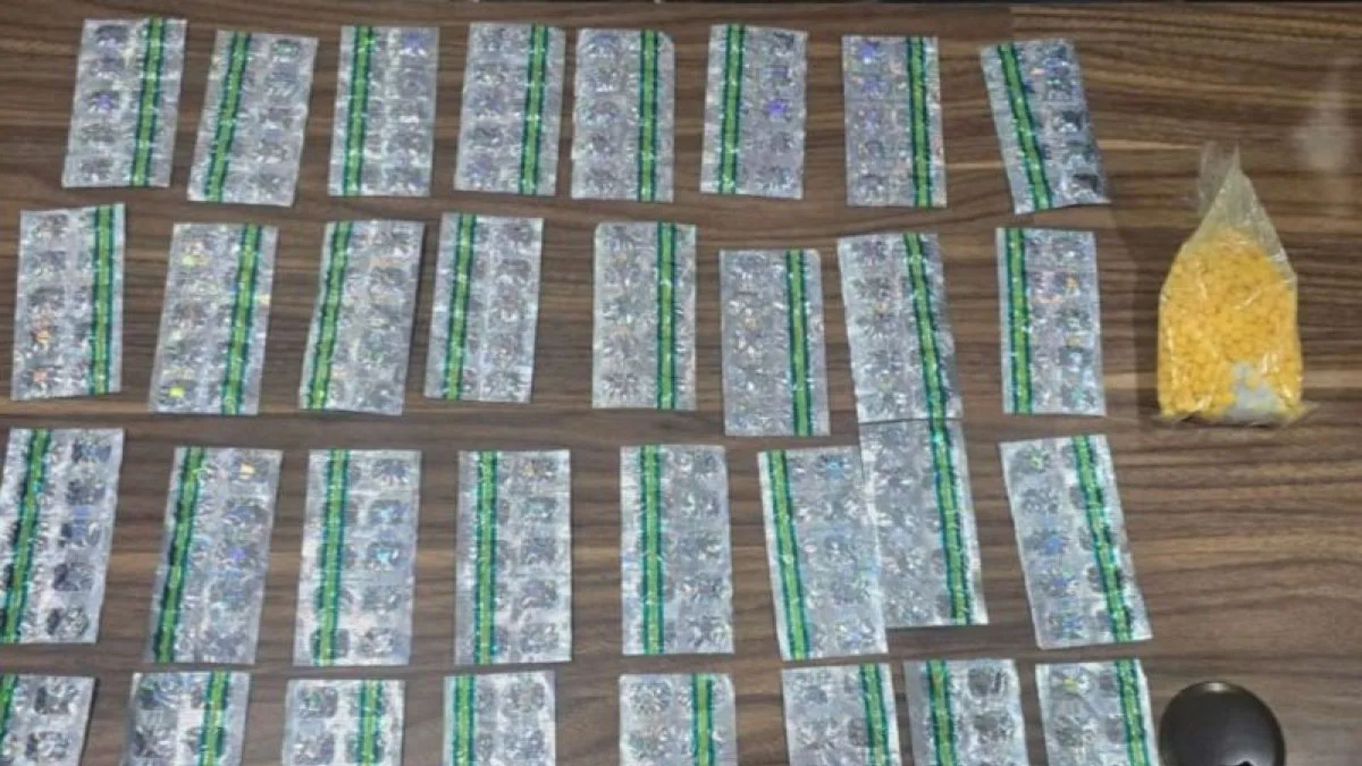 Polisi Sita 1.360 Butir Obat Keras Ilegal di Cikarang Selatan, Dua Pengedar Ditangkap