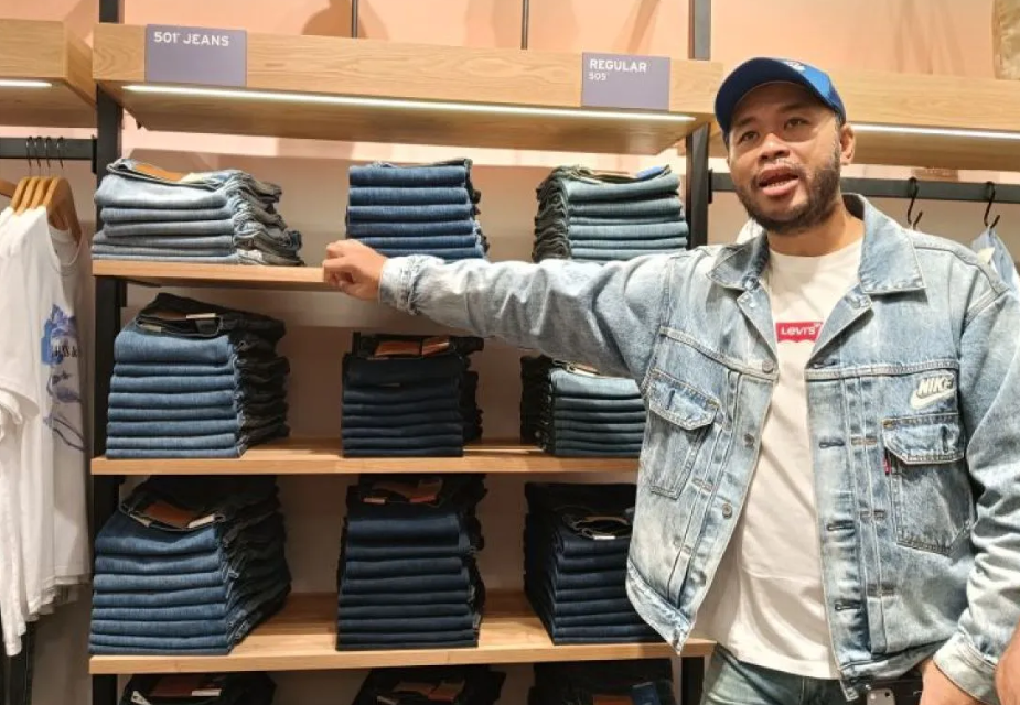 Levi s Buka Gerai Baru di Mal 23 Semarang, Usung Konsep Indigo Next Generation