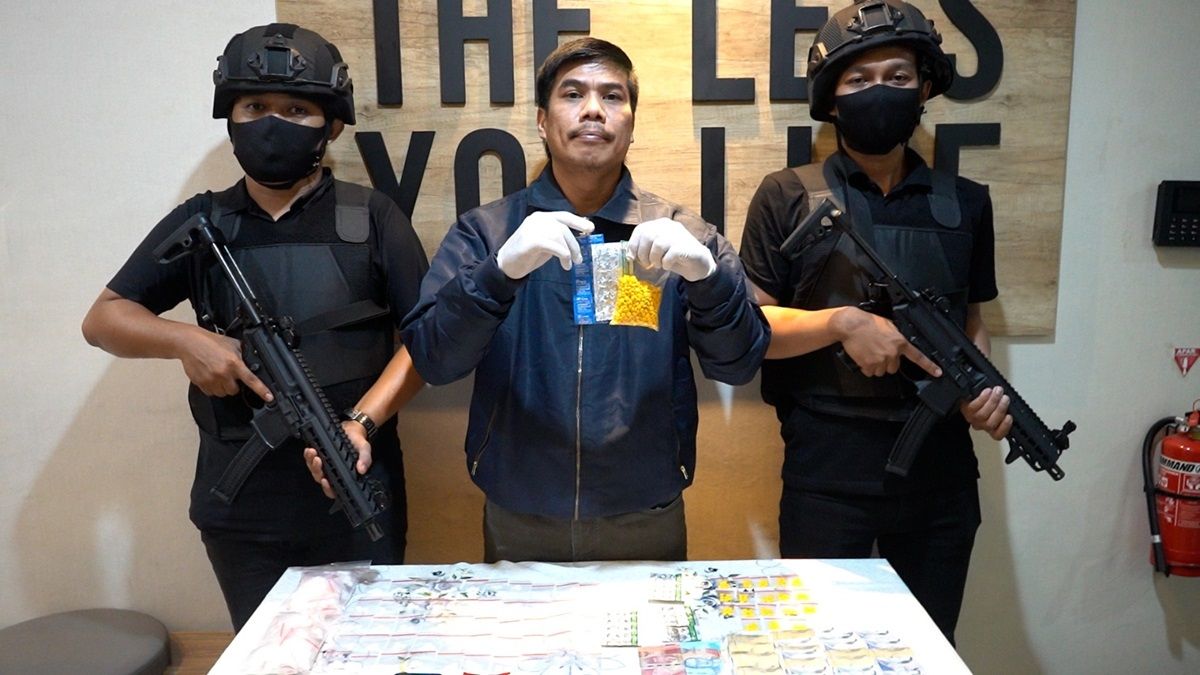 Warung Sembako di Jagakarsa Digerebek Polda Metro Jaya, Ternyata Jual Obat Berbahaya