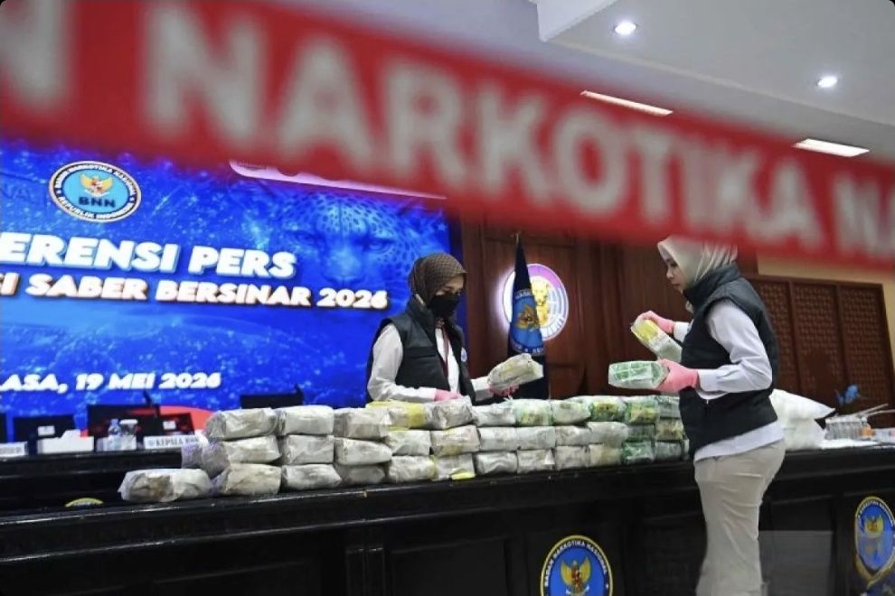 Tersangka Berinisial CP Tertangkap Dikediamannya Setelah Terindikasi Mengedarkan Ganja