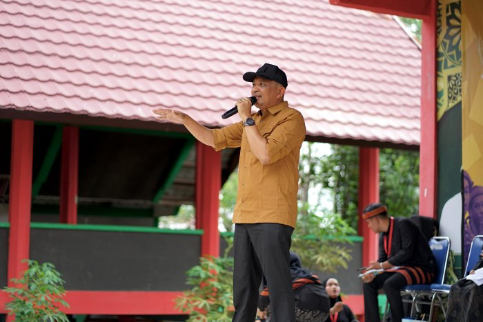 Bupati Gayo Lues Hadiri Peusijuk Mahasiswa Baru di Banda Aceh, Bawa Pesan Motivasi