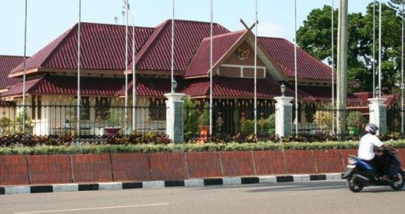 Jelajah Waktu: 4 Bangunan Bersejarah Berarsitektur Kolonial di Jambi yang Wajib Dikunjungi