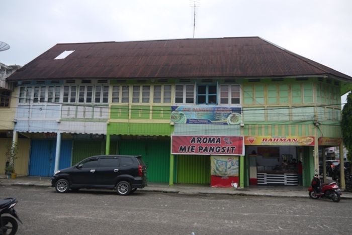 Jelajah Waktu: 4 Bangunan Bersejarah Berarsitektur Kolonial di Jambi yang Wajib Dikunjungi