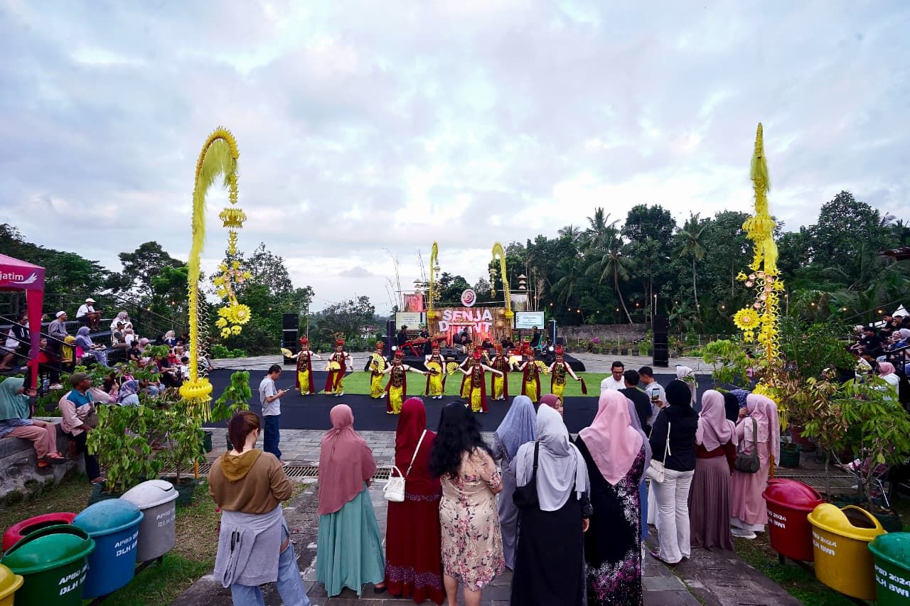 Wisatawan Betah Berlama-lama di Senja AWT Banyuwangi