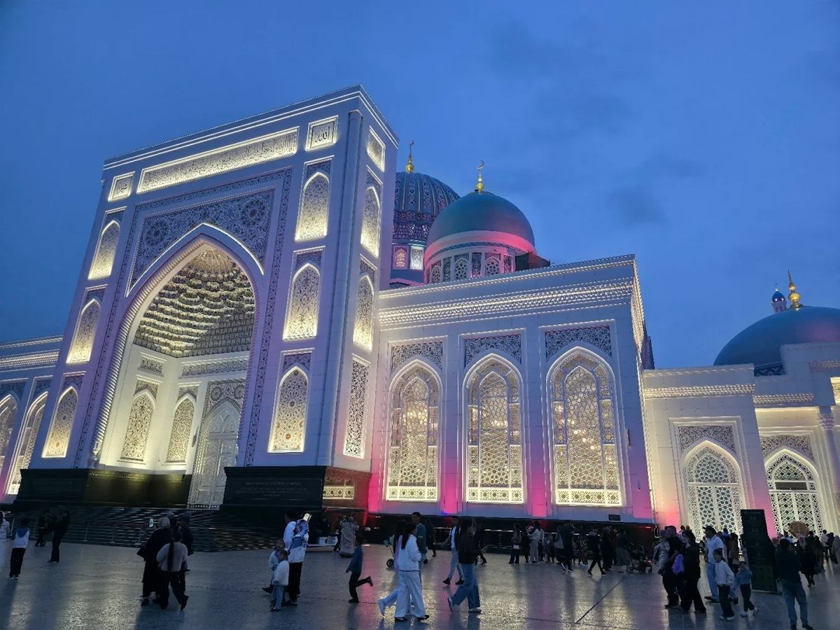 Selain Mekkah dan Madinah, Ini 7 Destinasi Wisata Religi Muslim Paling Menakjubkan di Dunia!