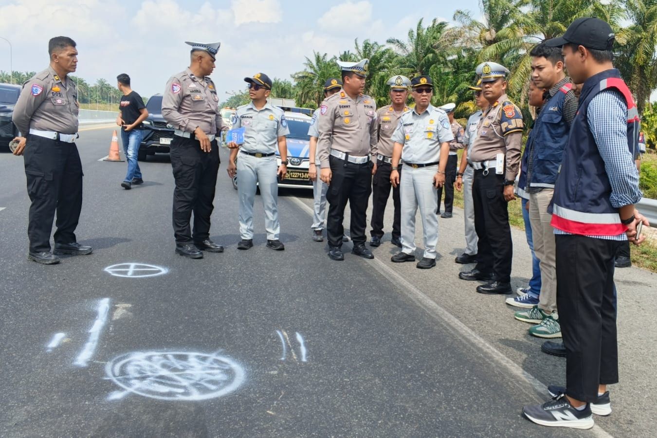 Toyota Hiace Tabrak Truk di Tol Permai, 5 Orang Warga Jambi Meninggal Dunia