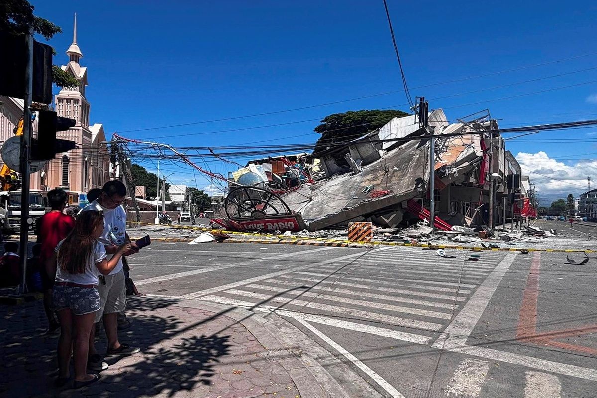 Gempa Dahsyat 7,8 Magnitudo di Filipina Picu Peringatan Tsunami, 3 Orang Dilaporkan Tewas