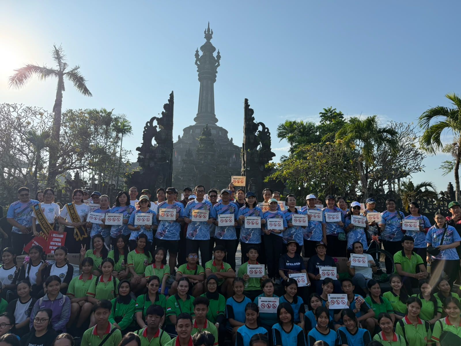 Jalan Santai Tanpa Asap Rokok Ramaikan Renon, Denpasar Gaungkan Gaya Hidup Sehat