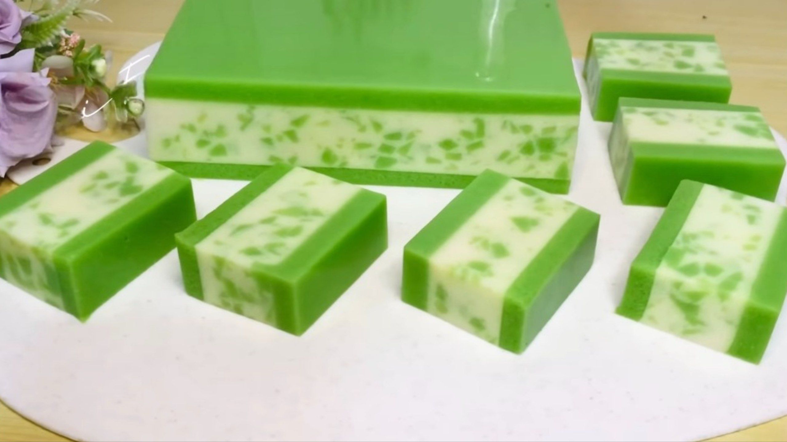 Resep Puding Pandan Vanila yang Lembut dan Manis, Mudah Dibuat