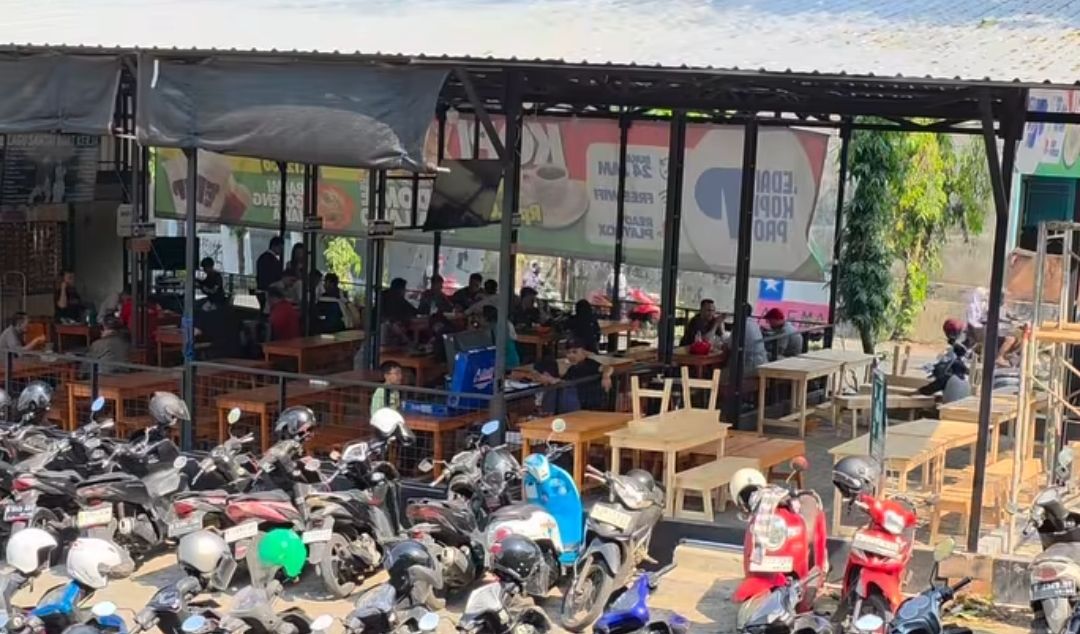 Warkop di Malang Bertransformasi Jadi Markas Piala Dunia 2026, Siap Tampung Gelombang Pecinta Sepak Bola