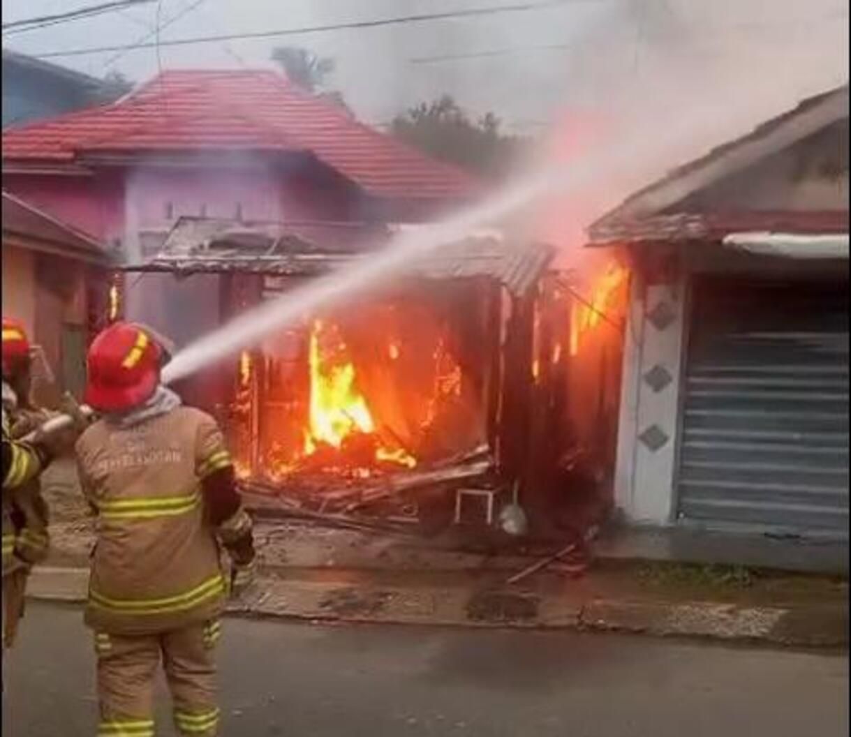 Kios Pulsa di Nunukan Barat Terbakar, Diduga Berawal dari Arus Pendek Listrik