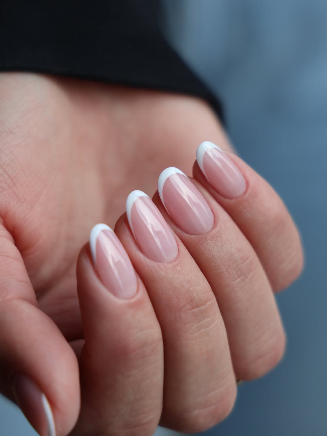 Tren Bare Nails Naik Daun, Kenapa Orang Pilih Kuku Polos daripada Nail Art?