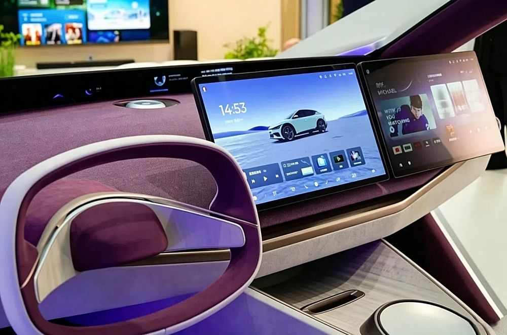 Biasa Bikin TV, TCL Ngegas Dunia Otomotif Buka Pabrik Kokpit Pintar dan Layar Bisa Dilepas