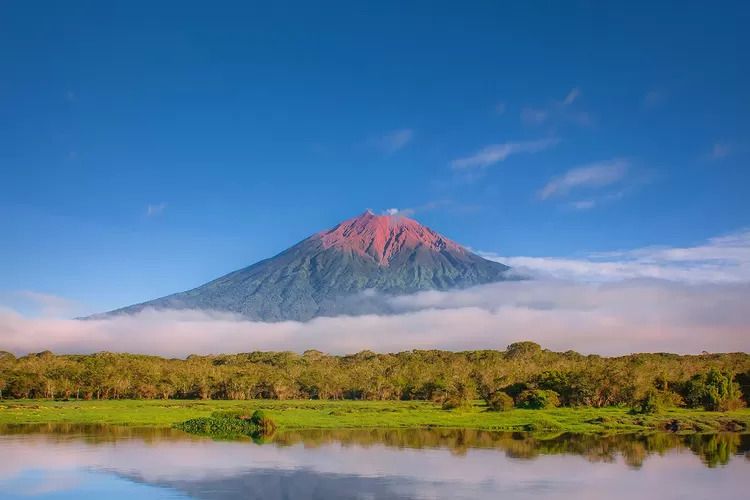 Mau Ikut Open Trip Gunung Kerinci? Simak Estimasi Budget dan Itinerary-nya!