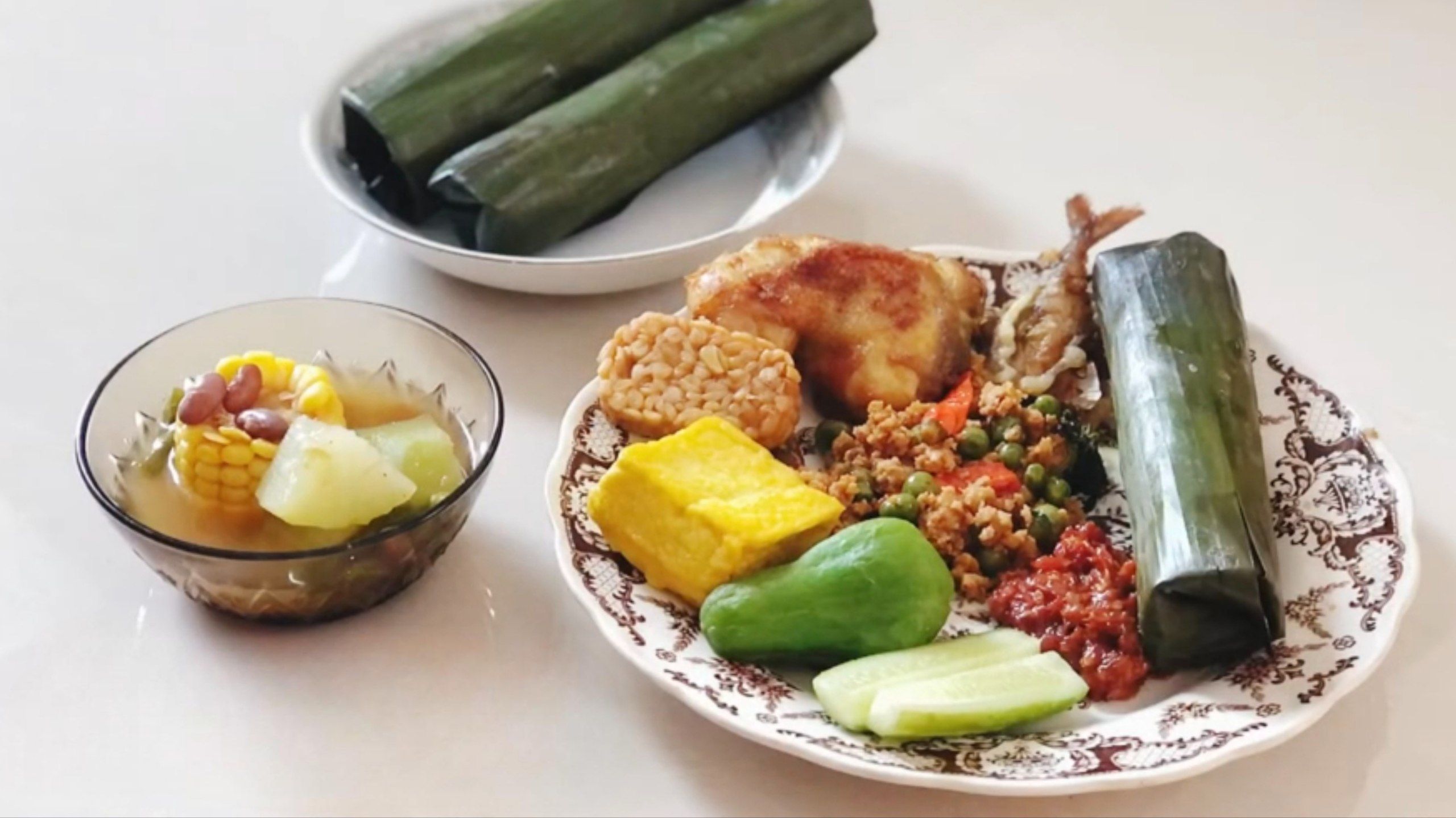Resep Nasi Timbel Sunda dengan Lauk Tradisional yang Nikmat