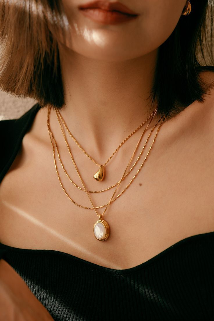 Tren Stacking Jewerly, Cara Anak Muda Tunjukkan Karakter Lewat Perhiasan