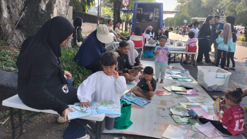 CFD Jadi Ajang Literasi, Dispersip Banda Aceh Hadirkan Perpustakaan Keliling