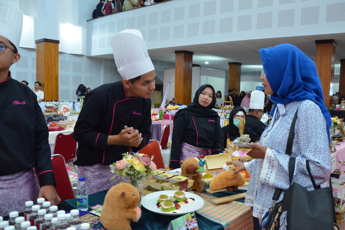 Mahasiswa UNY Ciptakan Inovasi Kuliner Berbasis Sayuran Lewat Festival VeggieVolution 2026