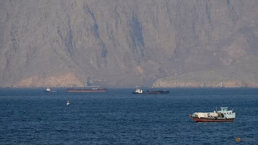 AS dan Iran Capai Kesepakatan Akhiri Perang, Nasib Selat Hormuz Masih Belum Jelas
